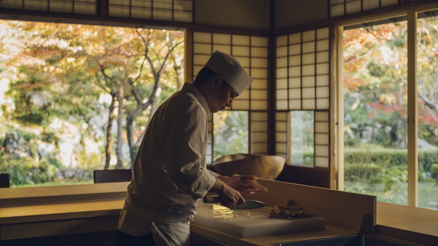 【料亭夕食付】高台寺十牛庵で旬を味わう「季節のお任せコース」／料亭夕食・朝食付